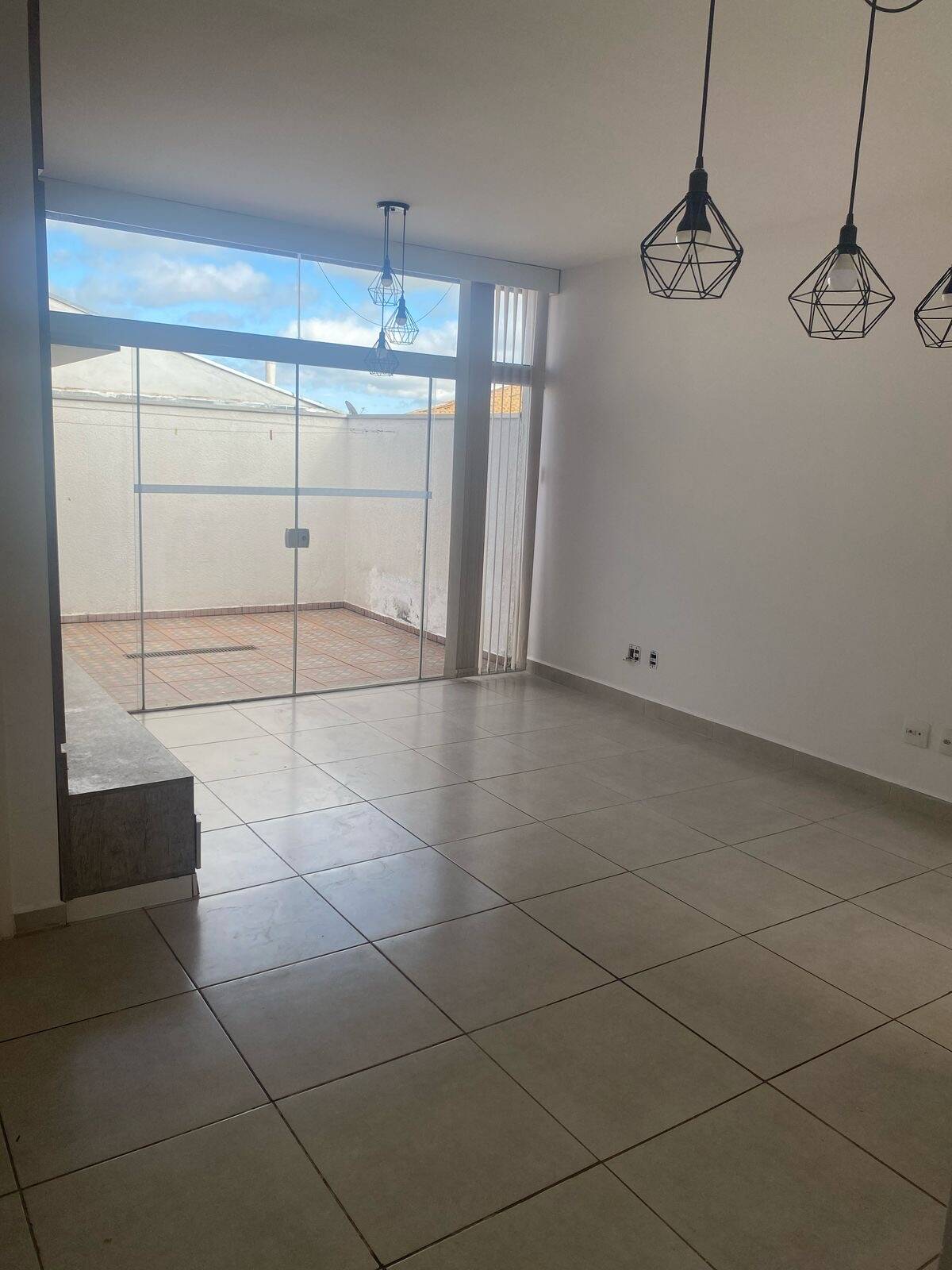 Casa de Condomínio para alugar com 3 quartos, 120m² - Foto 15